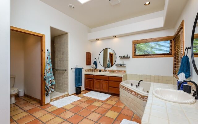 Casa Sanctuary 5 Bedroom Home by Redawning