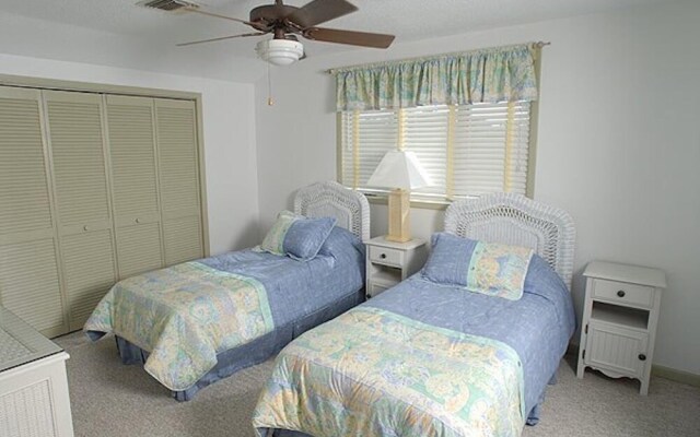 Castaway Cove by Grand Cayman Villas & Condos