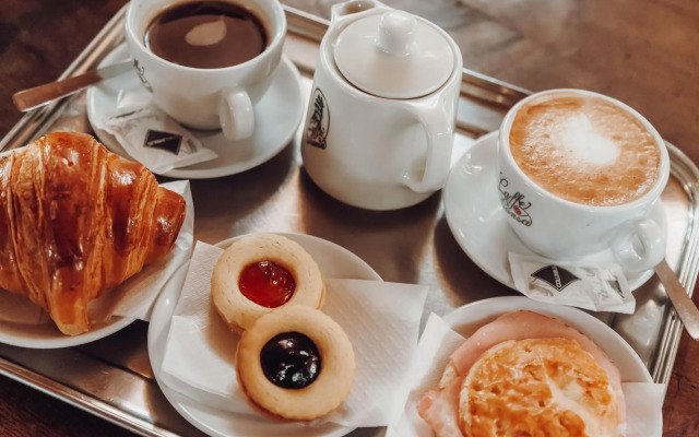 Отель Tornabuoni Place