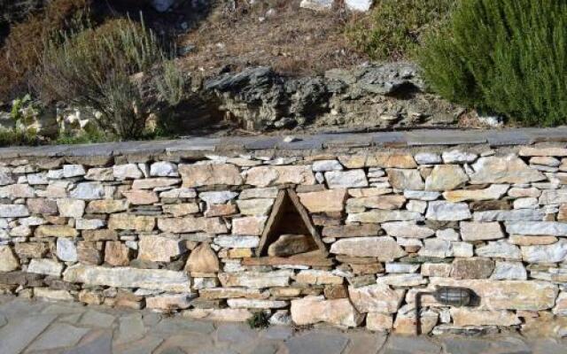 Sea View Stone Residence