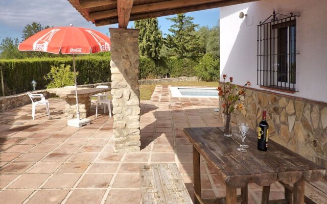 Pretty Cottage in Villanueva de la Concepcion with Pool
