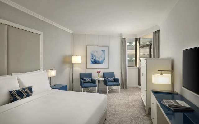 Beach Rotana Hotel - Image 6