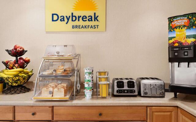 Days Inn by Wyndham Auburn/Finger Lakes Region