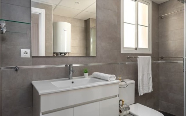 Apartment - 1 Bedroom with Pool and WiFi - 107871
