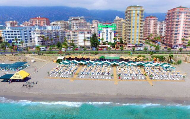 Klas More Beach Hotel