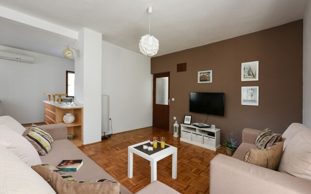 Villa Pine