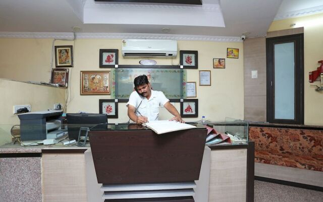 Oyo 16782 Shree Ganesh Hotel & Restaurant