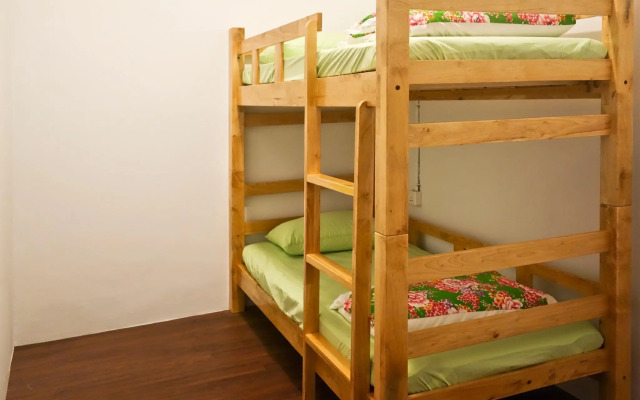 T-Life Hostel
