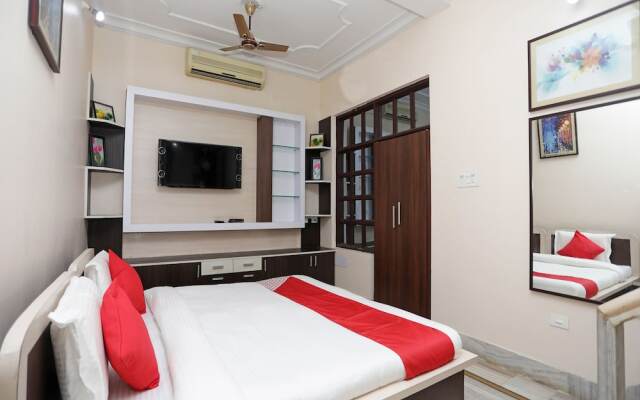 OYO 13092 Comfort Inn