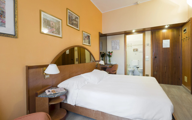 Hotel Carrobbio