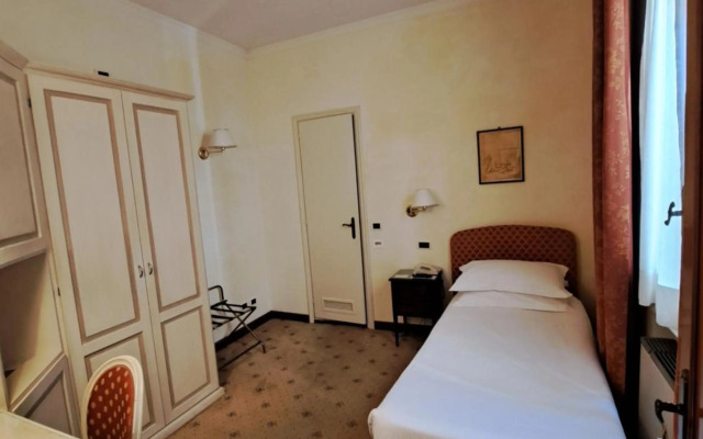 Phi Hotel Canalgrande