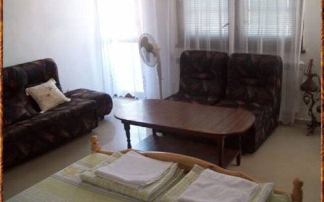 Guest House Dinev