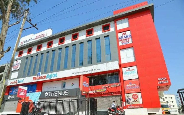 Hotel M Grand