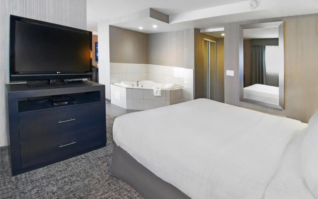 Holiday Inn Express Hotel & Suites Calgary by IHG