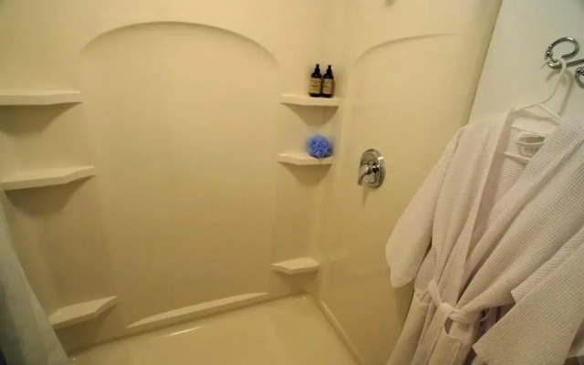 Weathertop Mountain Inn