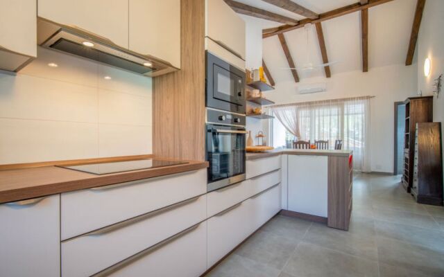 House Artatore Losinj / Mali Losinj