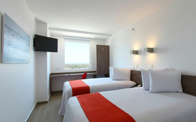 One La Paz Hotel
