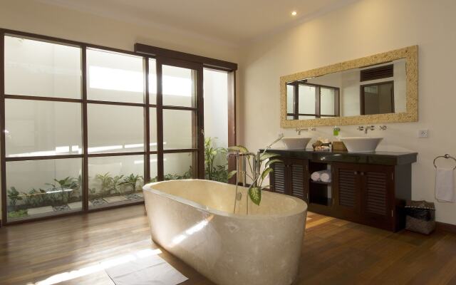 Ellora Villas
