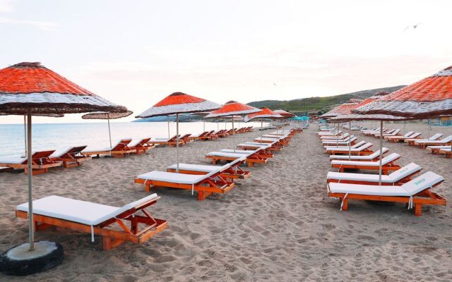 Suna Beach Kefaloz