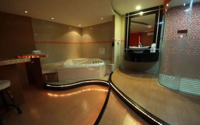 Motel Suites Xiu