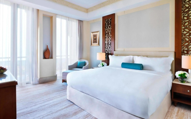Al Bustan Palace, a Ritz-Carlton Hotel