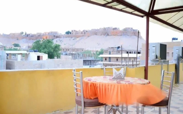 Vista Rooms, Gadisar Road