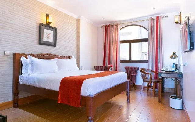 Giraffe Ark Game Lodge