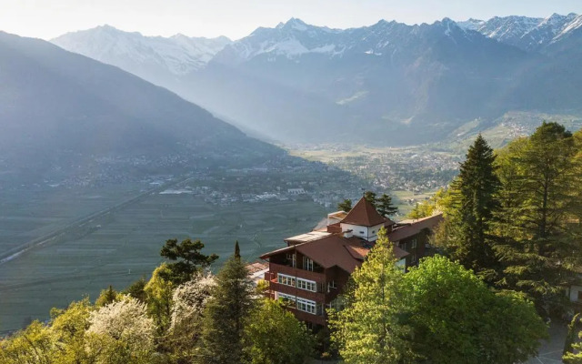Relais & Chateaux Hotel Castel Fragsburg