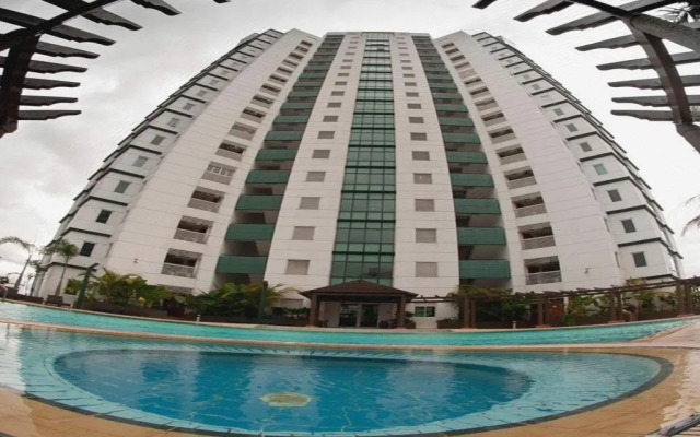 Hock Lee Hotel & Residences