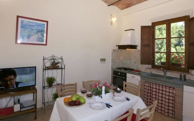 Farmhouse in Tuscany Near Siena & Hot Springs