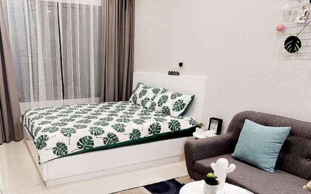 Gold Bee Apartment - Saigon Royal