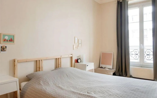 Nice 1 Bedroom for 4 Near Louvre