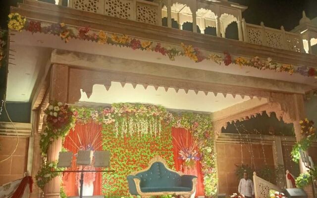 Hotel Rajwada Palace