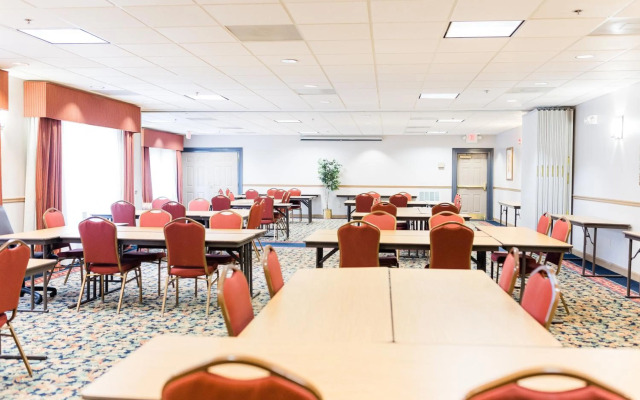 Country Inn & Suites by Radisson, Helen, GA