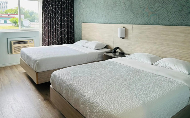 Motel 6 Niagara Falls, ON – Near the Falls