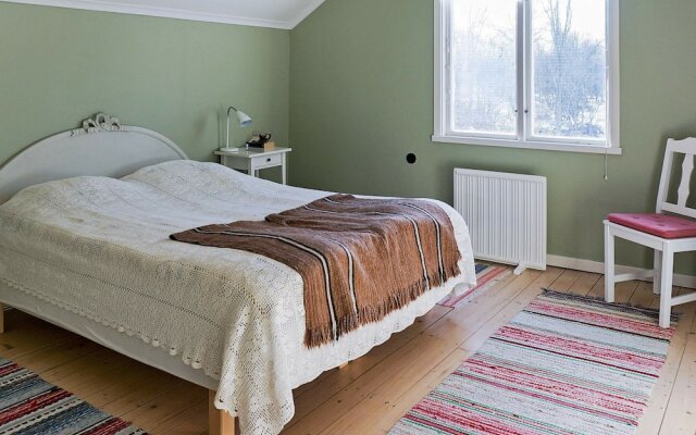 6 Person Holiday Home in Löttorp
