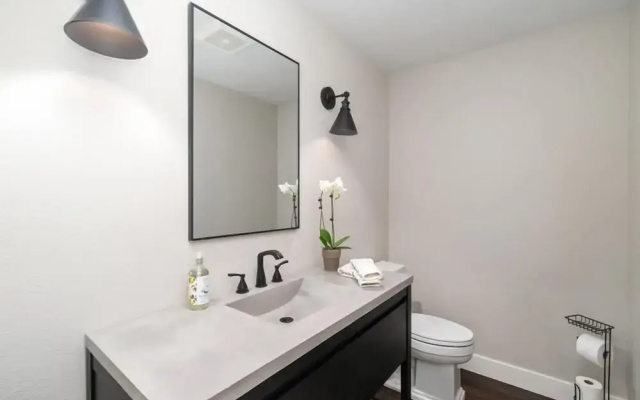 Outstanding Home | Incredible Views | Near Reservoir!