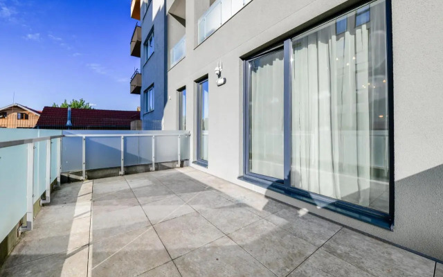 Stylish Ground Floor Apartment