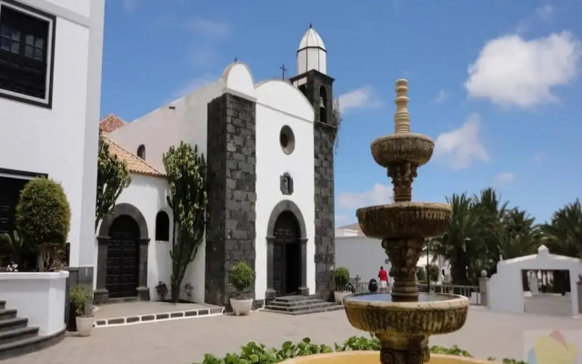 Room in San Bartolome - 104382 by MO Rentals