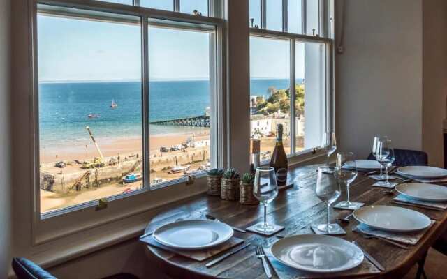 Lady Tenby - 2 Bedroom Luxury Apartment