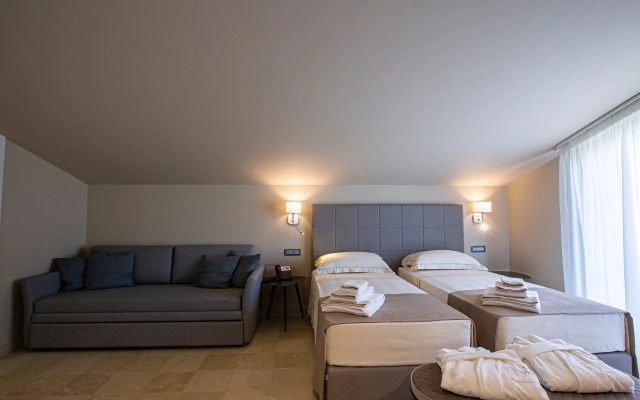 Charme Simon Bolivar