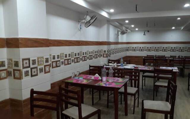 Goroomgo Shayon Residency Puri