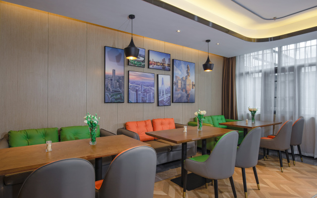 Country Inn & Suites by Radisson Foshan Zumiao Lingnan Xintiandi