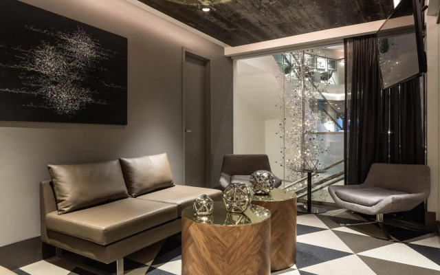 The Windsor Suites