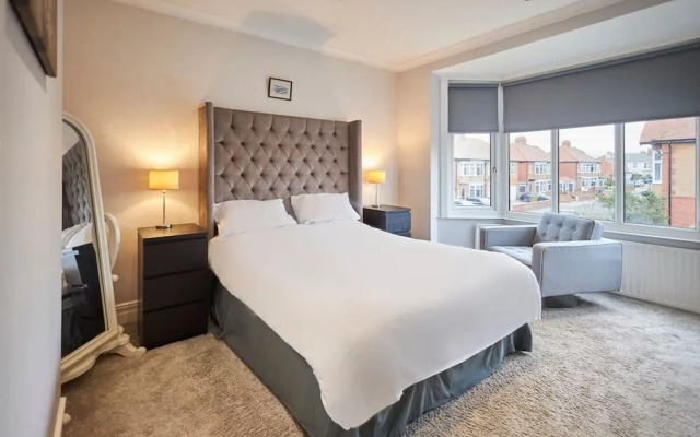 Host Stay Spire View House