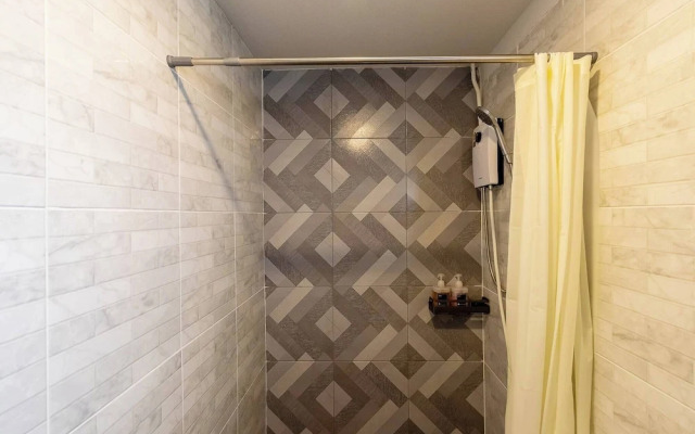 Tiny House Srinakarin At Sri Bearing Station