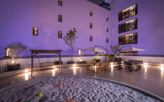 Uher Luxury Resort & Hotel