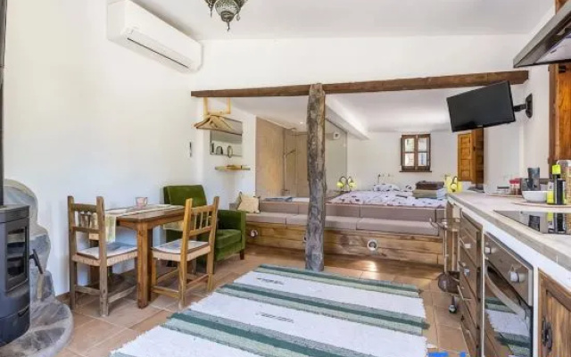 Love Suite