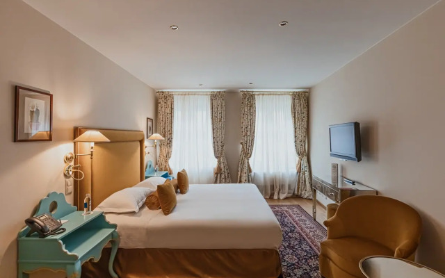 Отель «Стикляй»