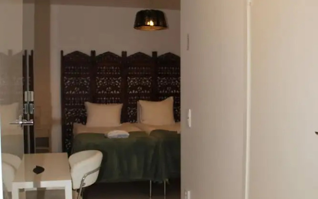 Staylong Hotel